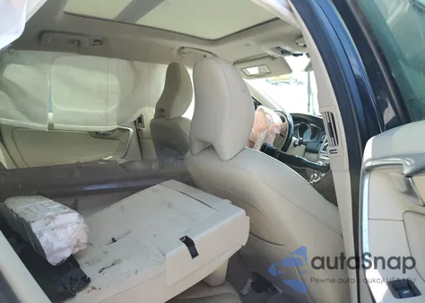 2016 Volvo Xc60 T6 Premier из США, поврежденный, VIN YV4902RK3G2833813